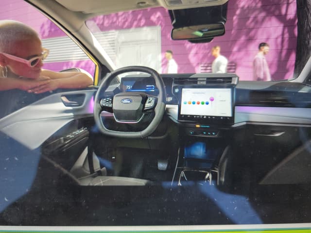 Ford C Max FRONT_SEAT